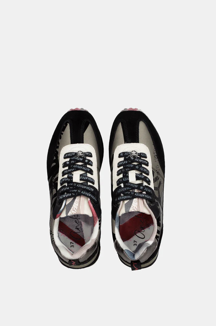 Deportivos Anekke Negros y Plomo