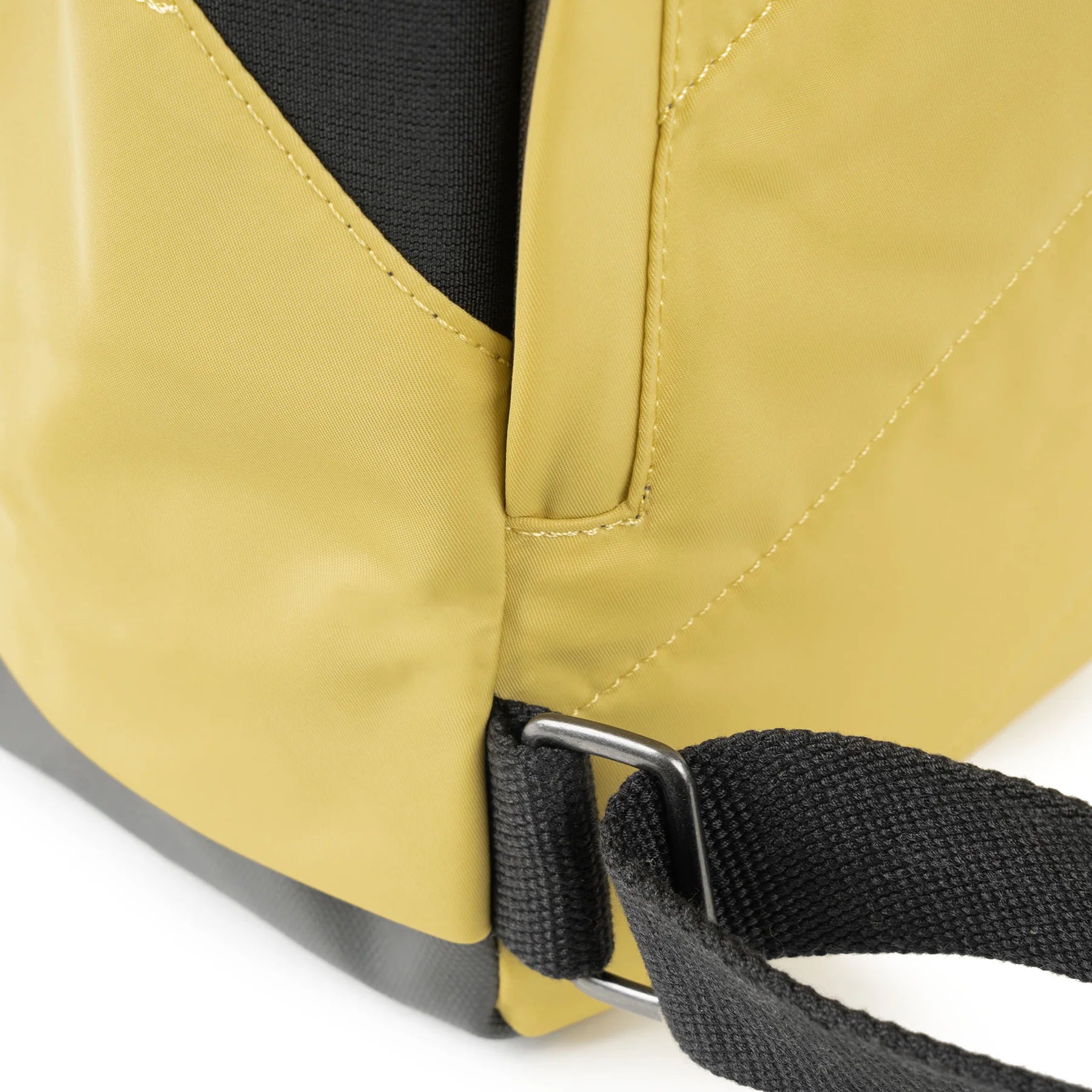 Mochila Roka London Canfield B - Bamboo - Mediana