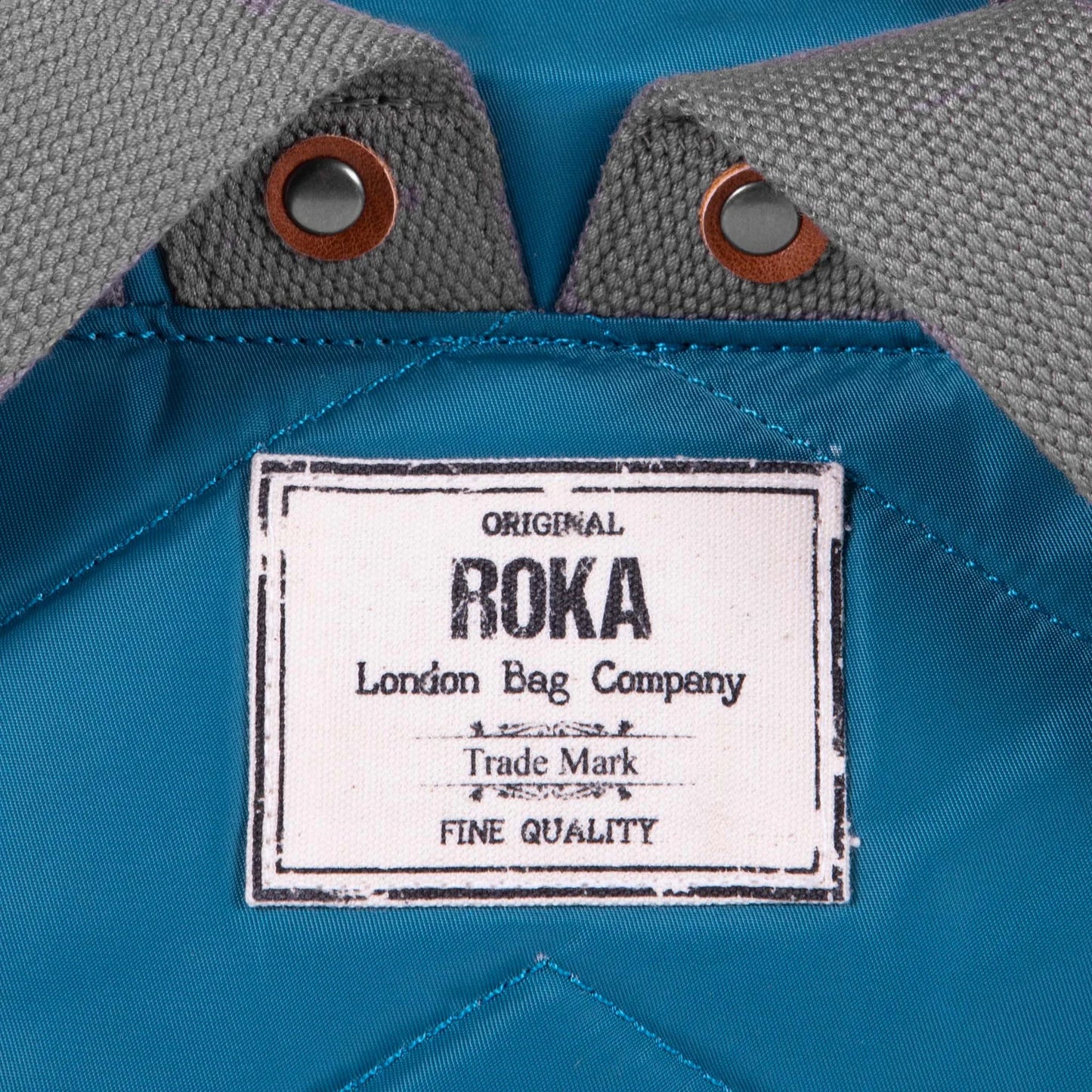 MOCHILA BANTRY B MARINE / MEDIANA Roka London - EL MALETÍ 