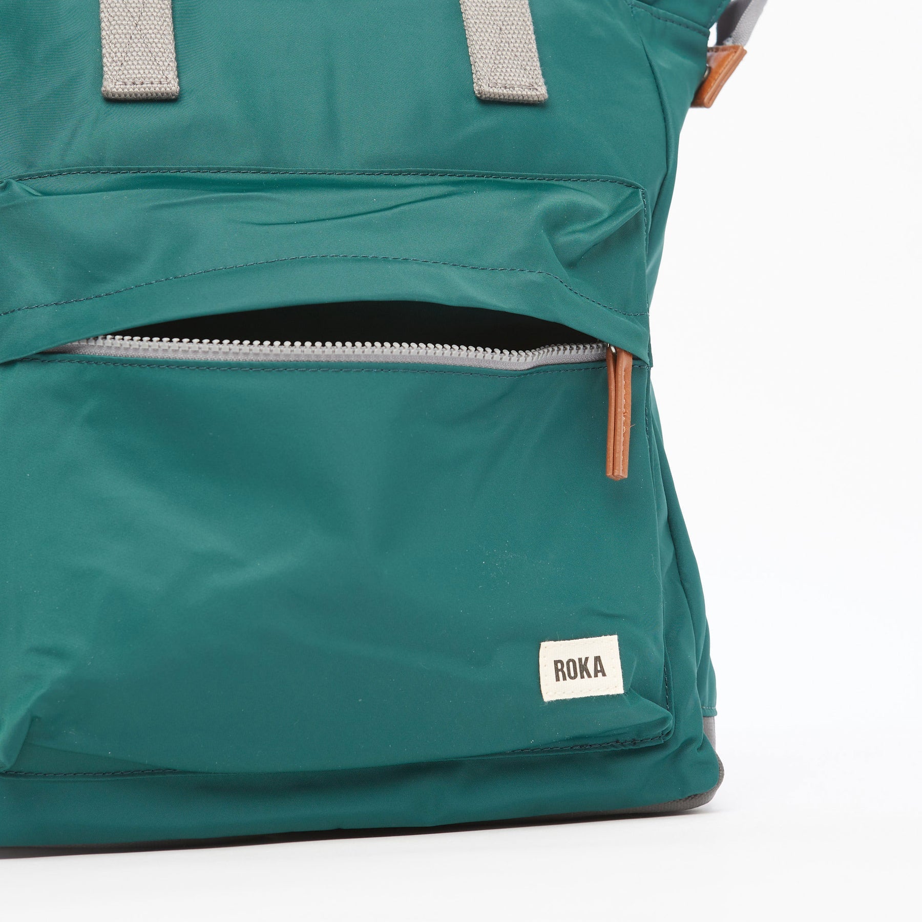 MOCHILA BANTRY B TEAL / MEDIANA Roka London - EL MALETÍ 