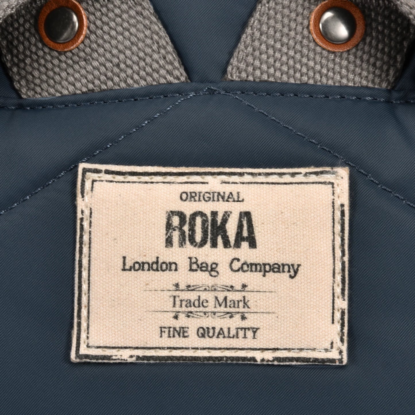 Mochila Mediana Canfield B Roka London - Smoke