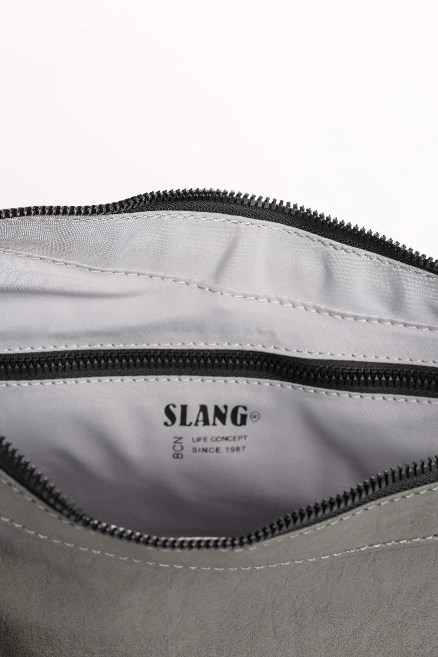 Bolso Hobo & Cross Slang Sami Top
