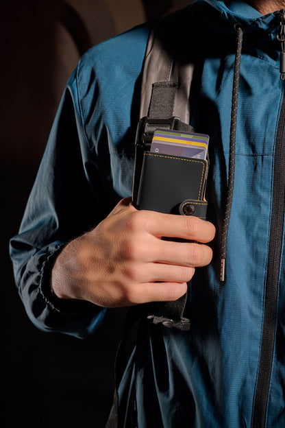 MINIWALLET SECRID MATTE BLACK & OCHRE Secrid | El Maletí