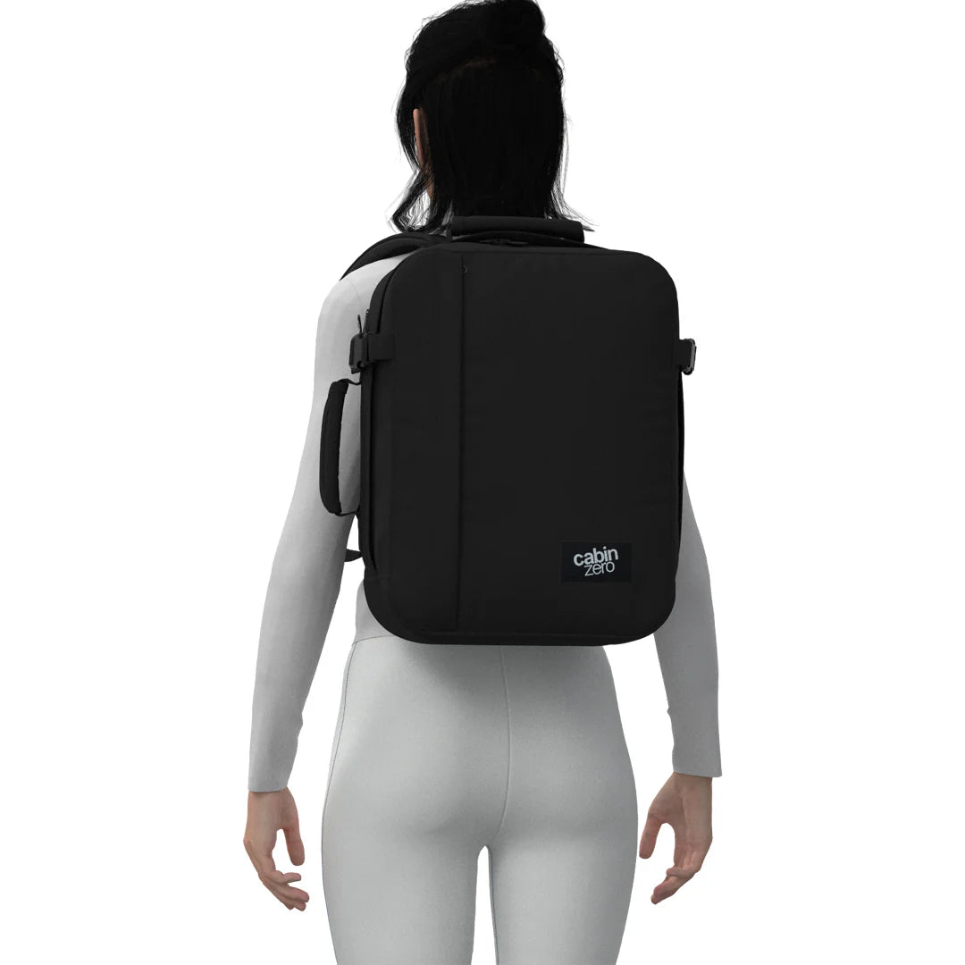 MOCHILA CABIN ZERO CLASSIC TECH - 28L ABSOLUTE BLACK Cabin Zero | El Maletí