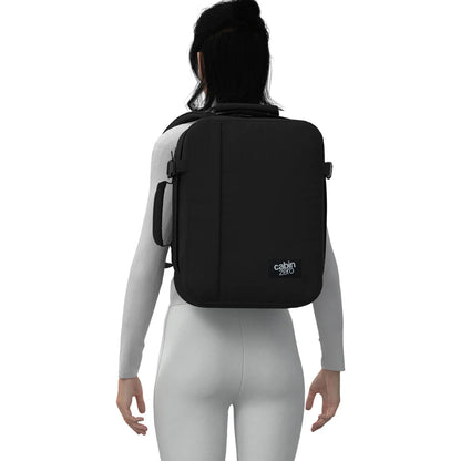 MOCHILA CABIN ZERO CLASSIC TECH - 28L ABSOLUTE BLACK Cabin Zero | El Maletí