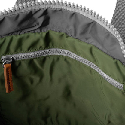 Mochila Roka London Canfield B - Avocado - Mediana Roka London | El Maletí