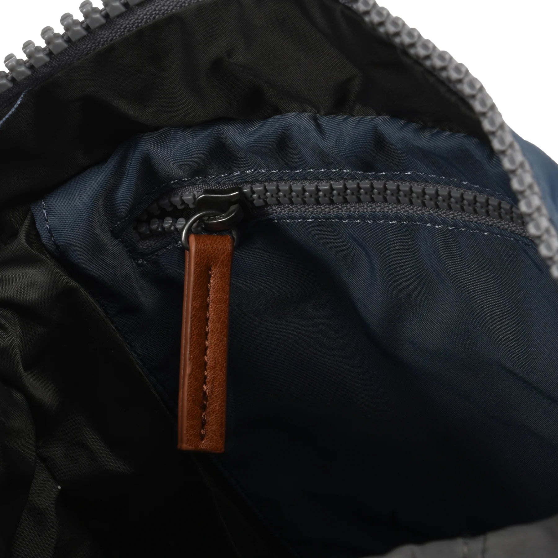 Mochila Roka London Canfield B - Smoke - Mediana Roka London | El Maletí